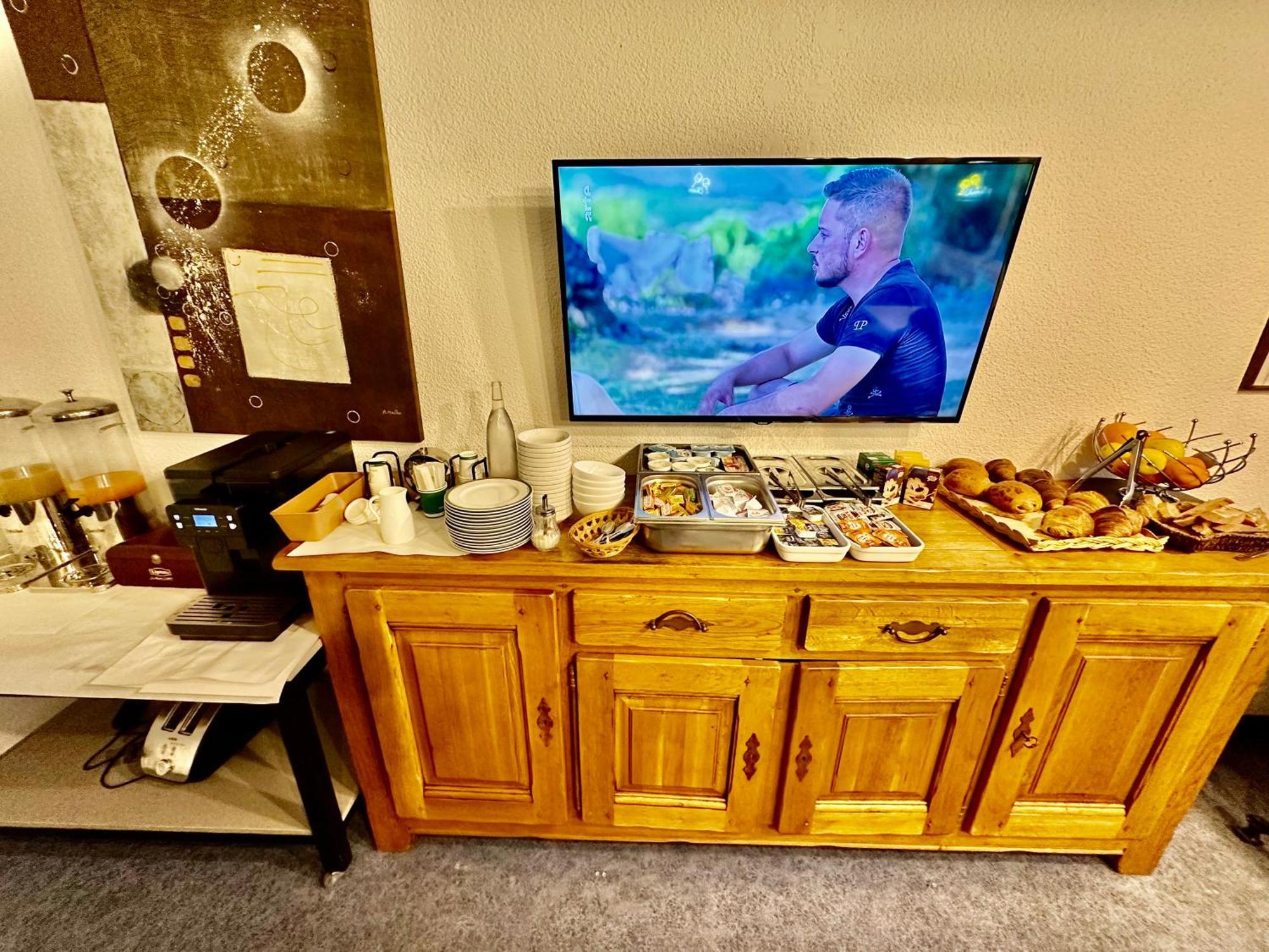 德拉图尔酒店 圣艾蒂安 外观 照片
